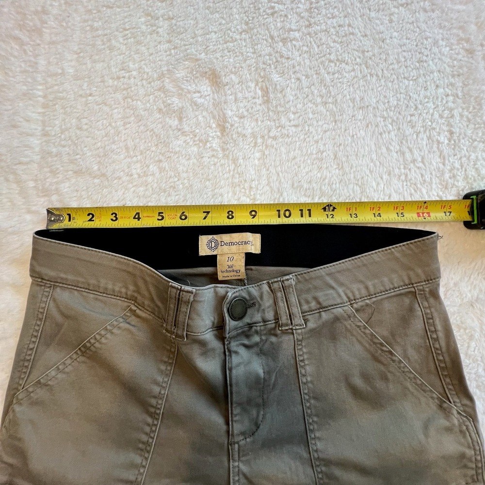 Democracy Women's Ab Technology Pull On Ankle Cropped Olive Drab Pants Size 10 - Picture 4 of 6